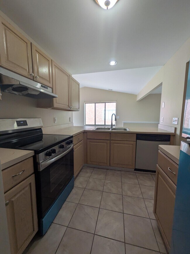 Building Photo - 30657 Hidden Pines Ln