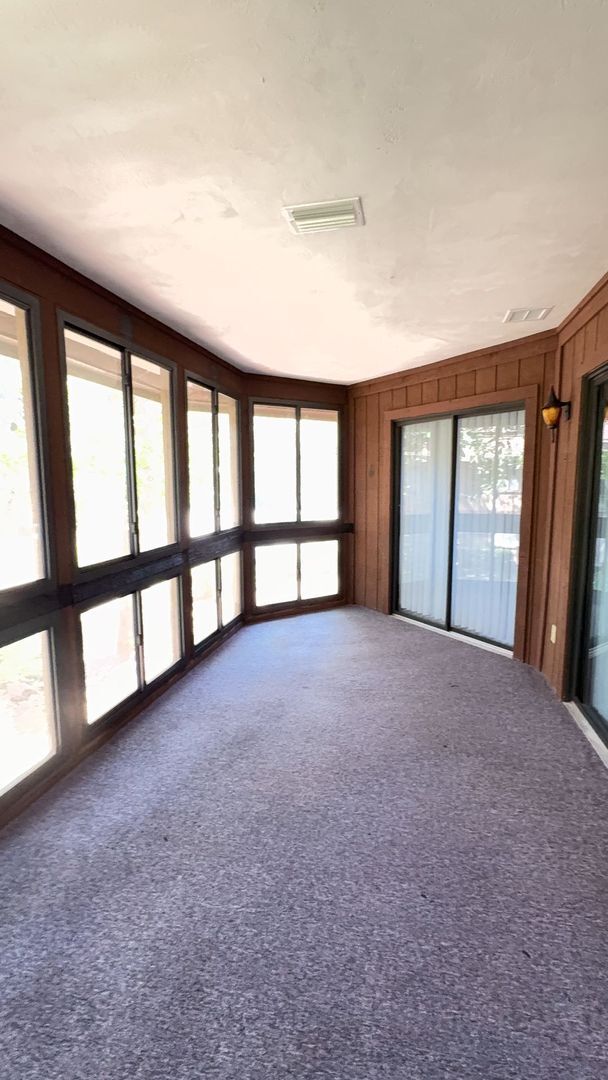 Building Photo - 2/2 for rent in desirable Fairways Condos