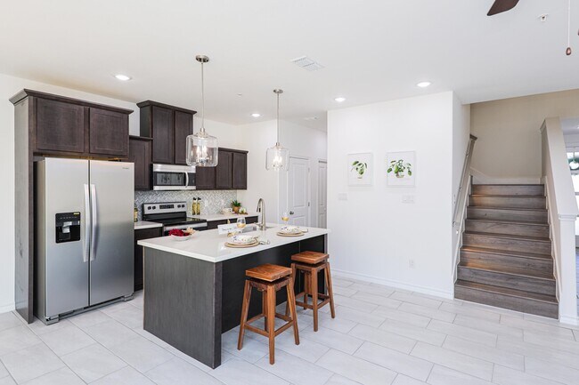 Building Photo - 9903 Bijan Dr
