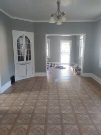 Building Photo - 4501 Hyde Ave