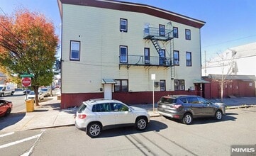 Building Photo - 10 Fleming Ave