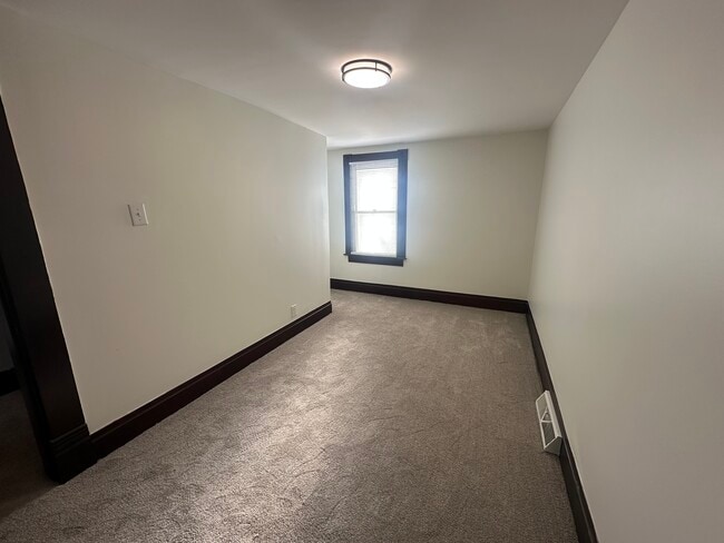 Building Photo - 245 Cromley St