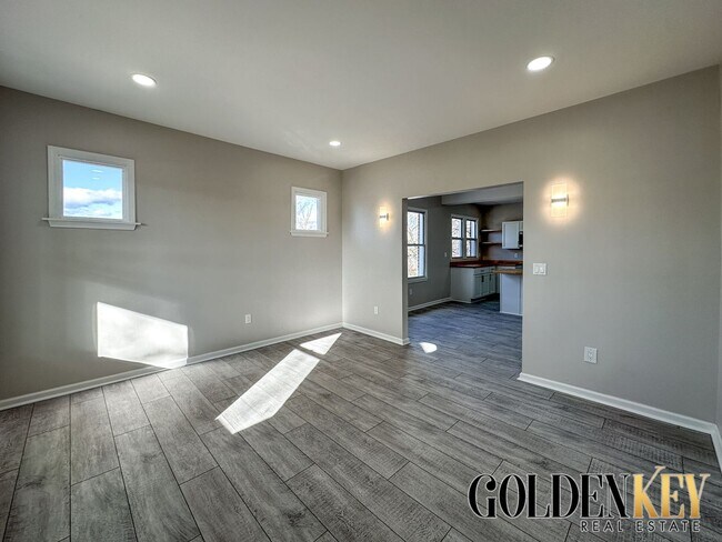 Building Photo - 3854-3831 31st St