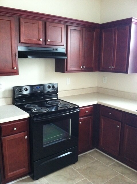 Building Photo - 4 bed and 2.5 bath in Lithonia!