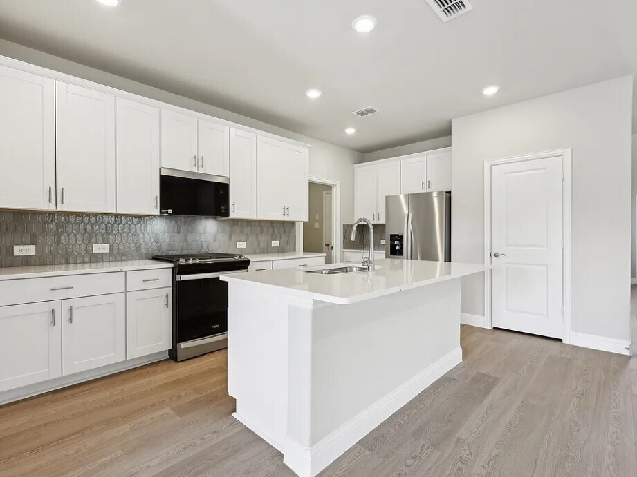 Building Photo - 510 Blanton St