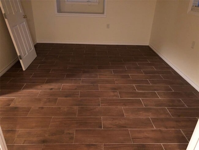 Building Photo - 7006 Bailey Rd