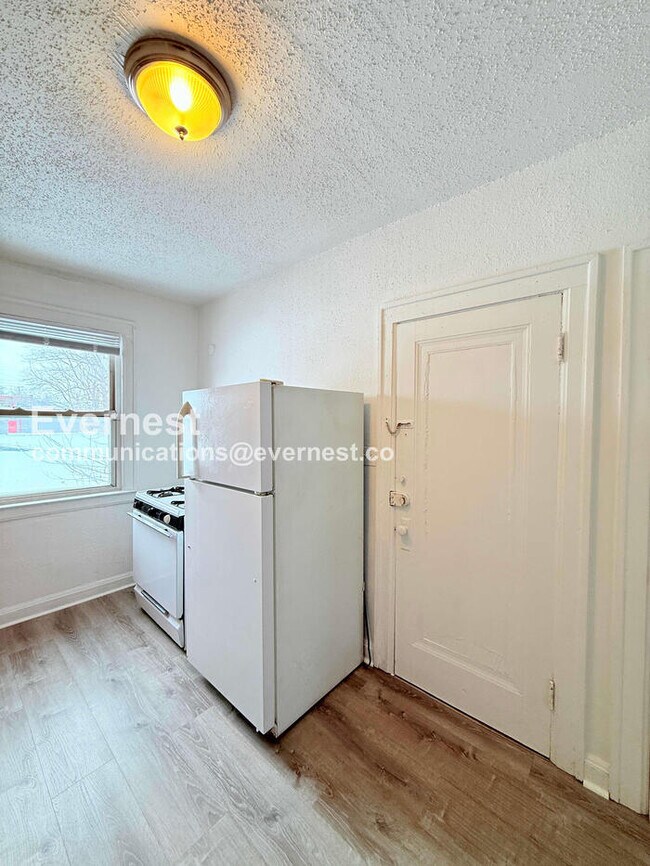 Building Photo - 13909 Hartwell St