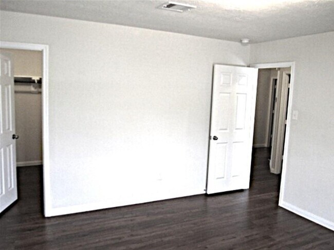 Building Photo - 22323 Queenbury Hills Dr