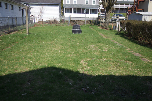 Backyard - 373 E 5th St