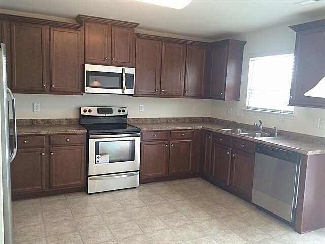Building Photo - 1566 Cavendish Ct
