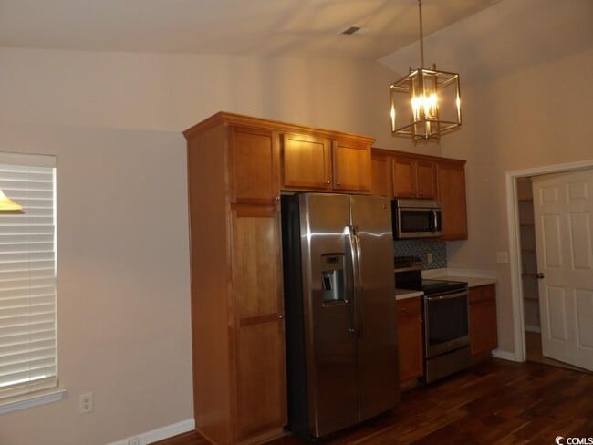 Building Photo - 188 Devonbrook Pl