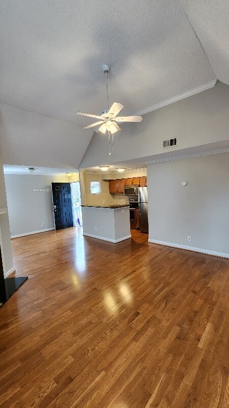 Building Photo - 2502 Cranbrook Ln