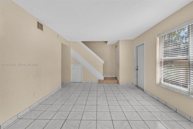 Building Photo - 3750 SW 60th Terrace