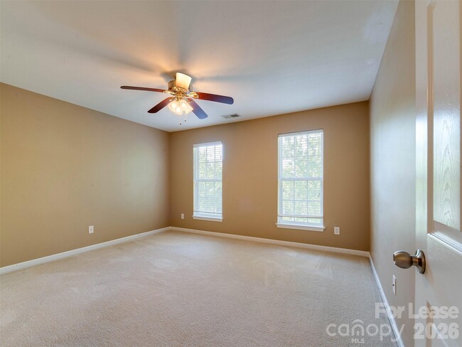 Building Photo - 8164 Bridgegate Dr