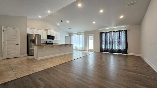Building Photo - 5050 SW 91st St