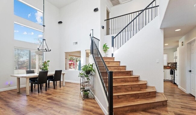 Building Photo - 16618 S 28th Pl