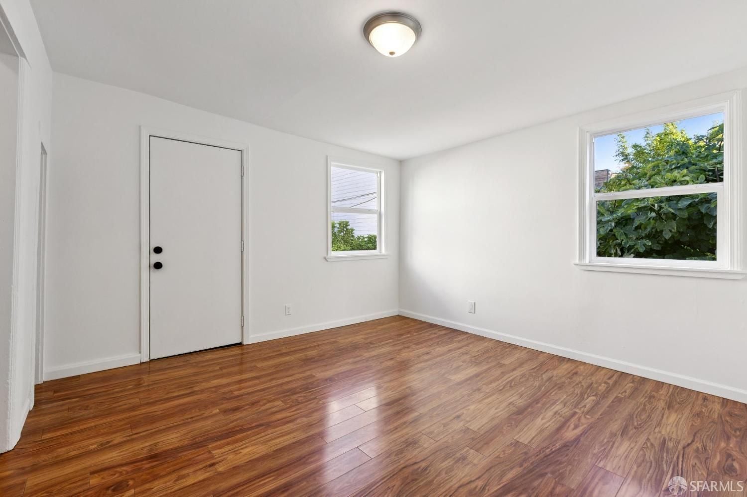 Bedroom - plenty of natural light - 1330 Alabama St