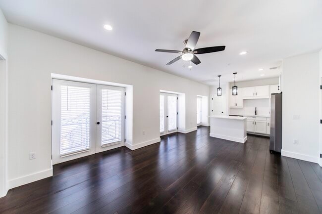 Building Photo - 115 Gilmer St