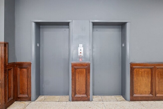 Building Photo - 1800 Lavaca St