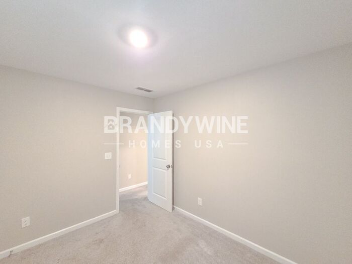 Building Photo - 628 Friesland Dr