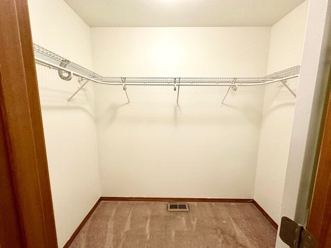 Building Photo - Charming 4-Bedroom Home with Large Fenced Yard and Modern Updates in Ellensburg