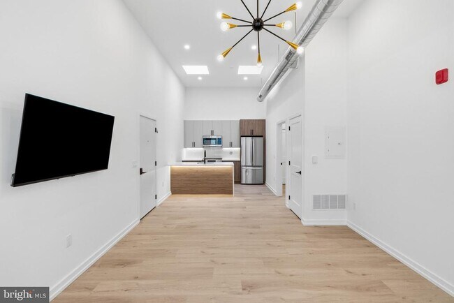 Building Photo - 203 S 13th St