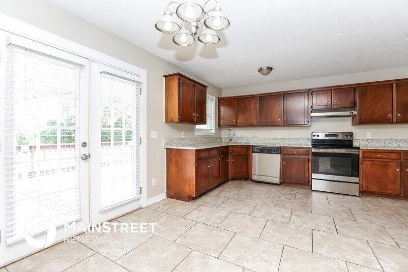 Building Photo - 631 Blake Moore Dr