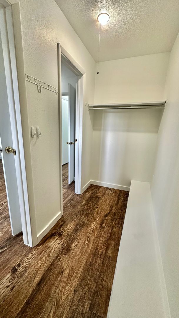 Building Photo - 3423 Madison Ave