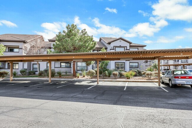 Building Photo - Bright Ground-Floor Condo in Gated Traverse Point with Pool & Spa Amenities