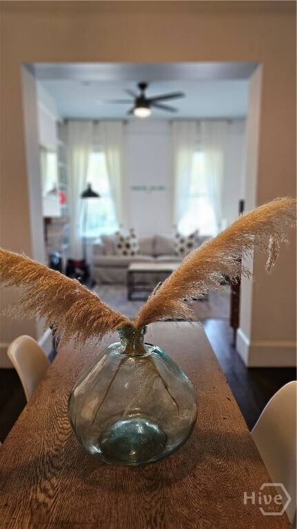 Building Photo - 14 E 41st St