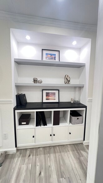 Building Photo - 2604 Nelwin Pl