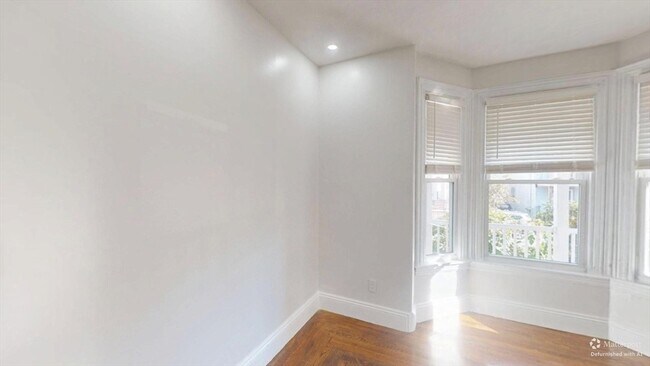 Building Photo - 100 Malden St