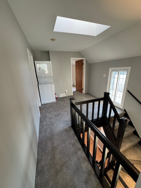 Building Photo - 337 Beach Ave