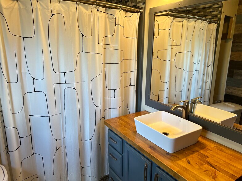 bathroom - 15791 N 2700 East Rd