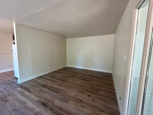 Building Photo - 3 Mefford Way