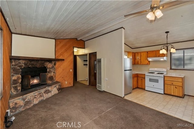 Building Photo - 949 Pine Ln