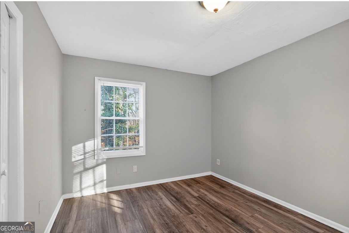 Building Photo - 1615 Pine Glen Cir