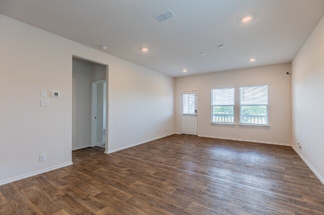 Building Photo - 13021 Kalinoski