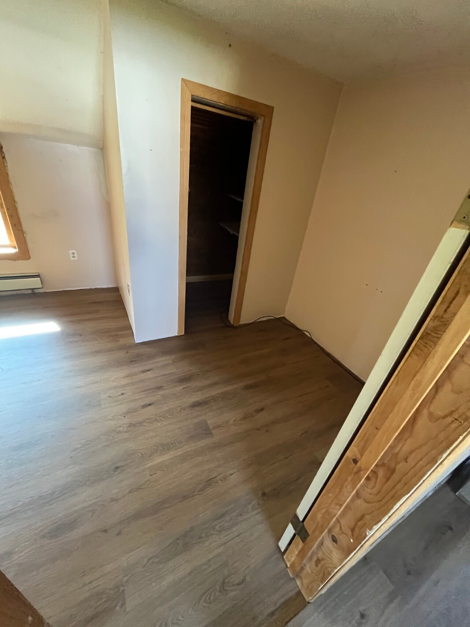 Building Photo - 206 W Main St