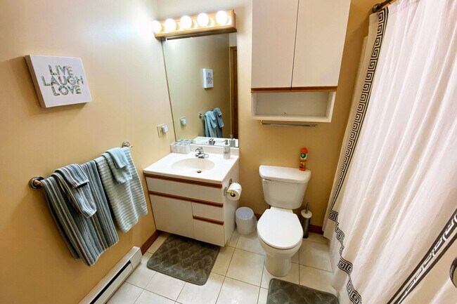 Building Photo - 140 Paquette Cir