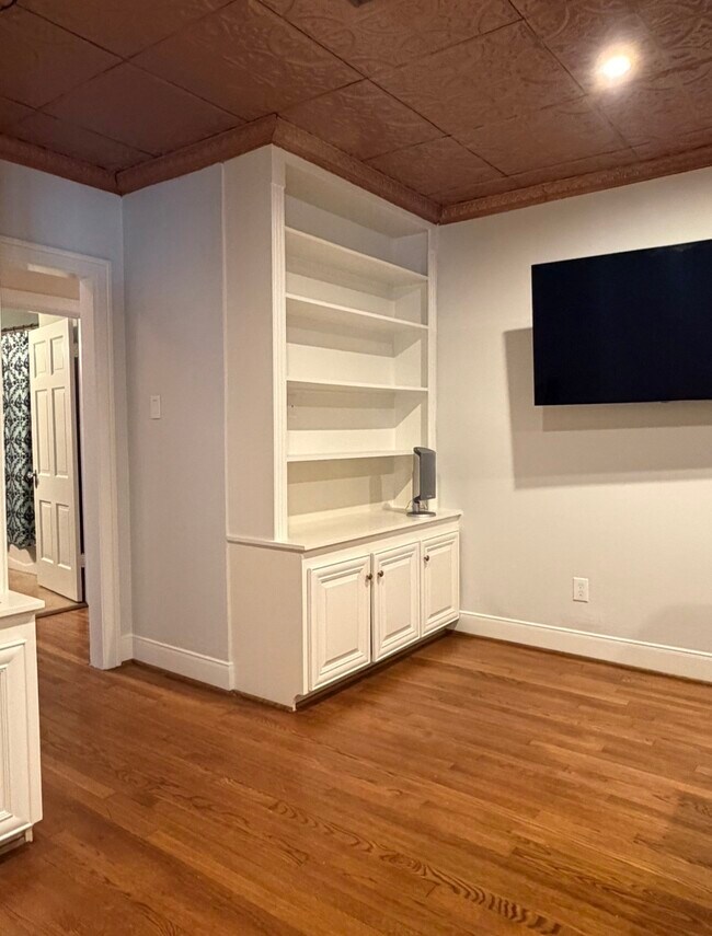 Building Photo - 3752 Rice Boulevard