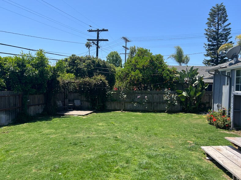 Building Photo - 7884 Boeing Ave