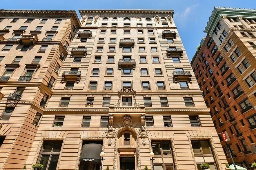 Building Photo - 21 Beacon St