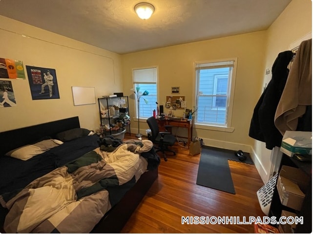 Primary Photo - 8 Carmel St