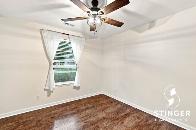Building Photo - 54 Ardmore Ave