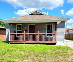 Building Photo - Renovated and Move in Ready...769 Condit, ...