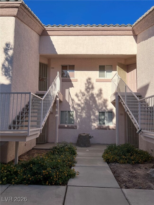 Building Photo - 4555 E Sahara Ave