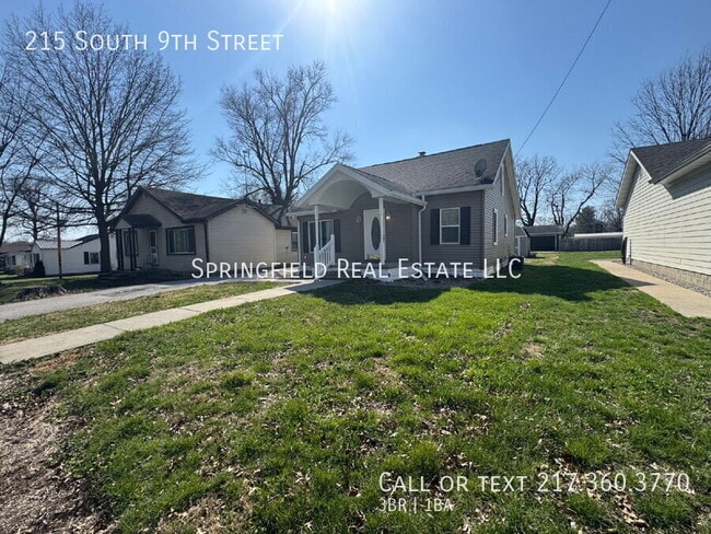 Building Photo - 215 S 9th St