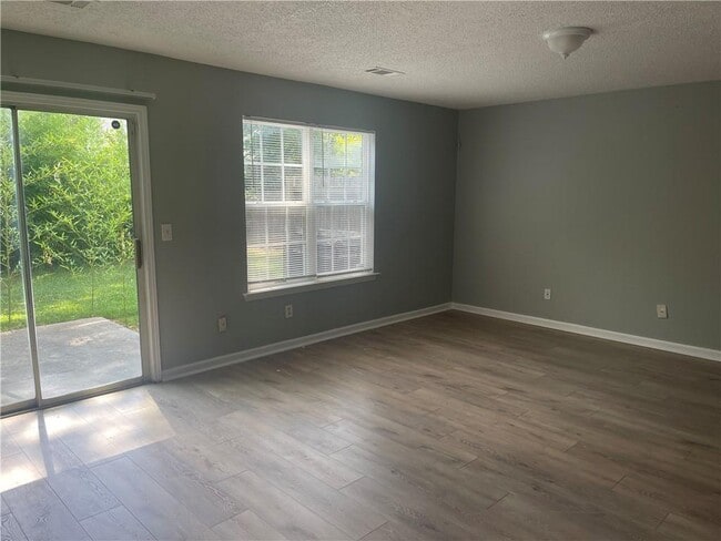 Building Photo - 5322 Creekview Ln