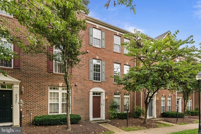 Building Photo - 2229 Potomac Club Pkwy